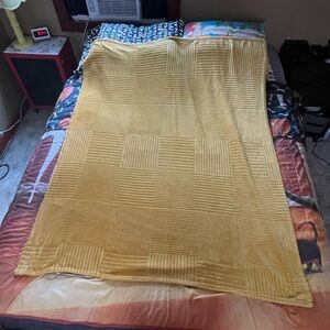 Rare Birchmont Blanket Throw Mustard Yellow Fall Halloween Squares